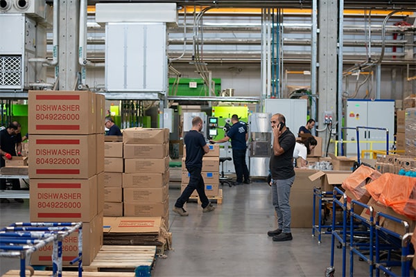 imagem de um galpao de logistica